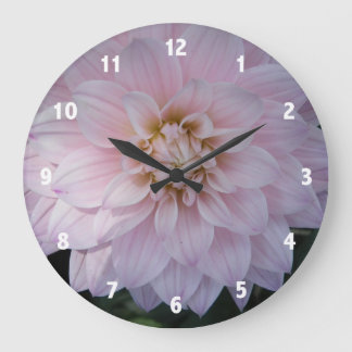 Jolie horloge murale rose