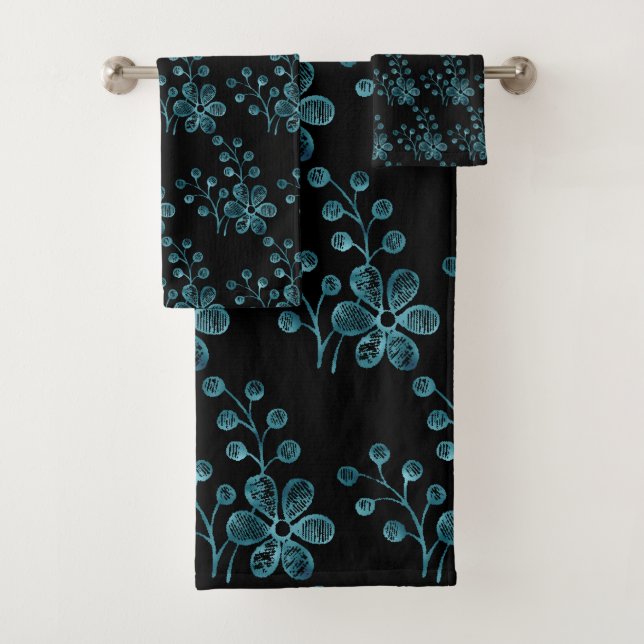 JOLIE SERVIETTE DE SALLE DE BAINS FLORALE BLEU ET  (En situation)