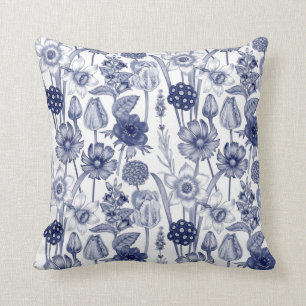 Jolies fleurs bleues et blanches No 1 Coussin
