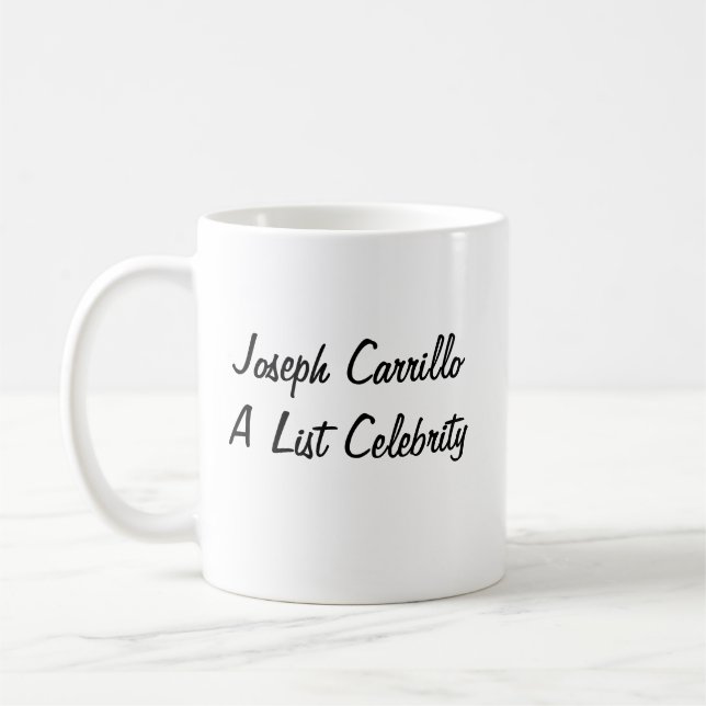 Joseph Carrillo par tasse de café de célébrité de (Gauche)