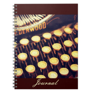 Journal à touches de machine à écrire anciennes