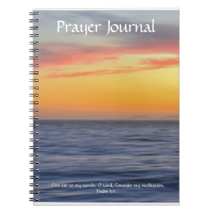 Journal de prière de méditation de l'océan du couc
