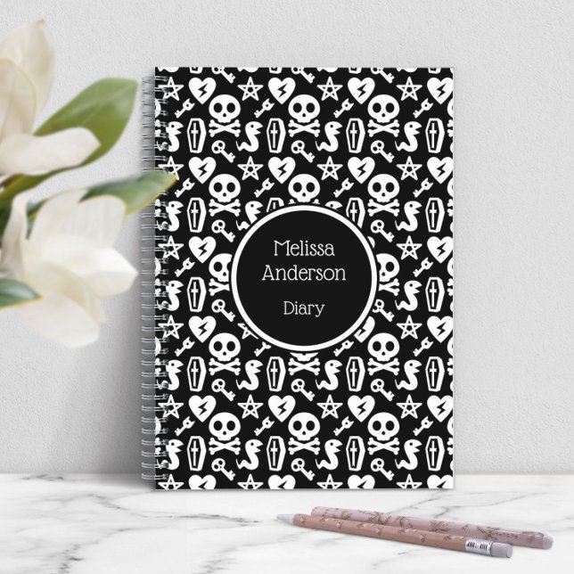 Journal du crâne et des os noirs et blancs (Black And White Cute Skull & Bones Diary Notebook)