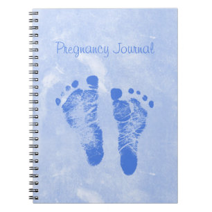 Journal mignon de grossesse d'empreintes de pas de