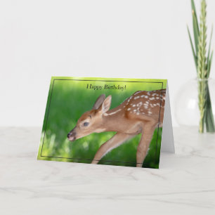 Joyeuse carte d'anniversaire de la faune de cerfs