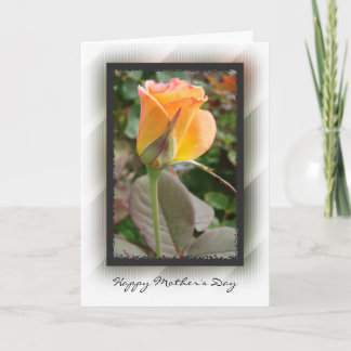 Joyeuse carte rose jaune de la fête des mères