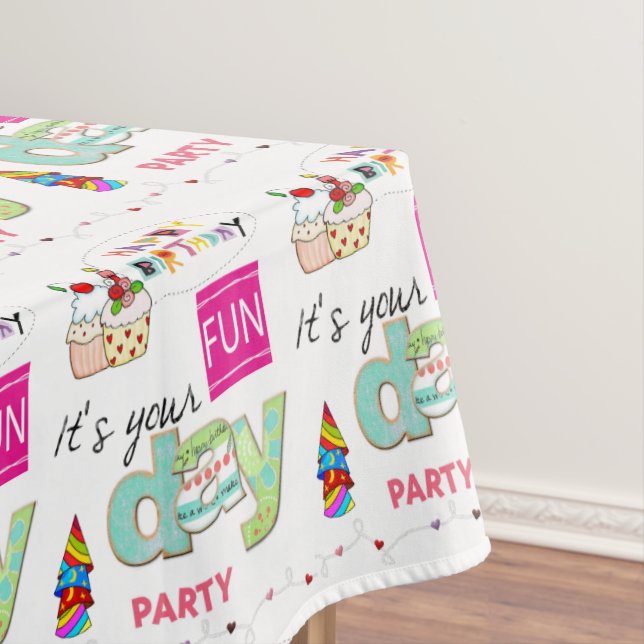 Joyeux anniversaire FUN Cupcake nappe (In Situ)