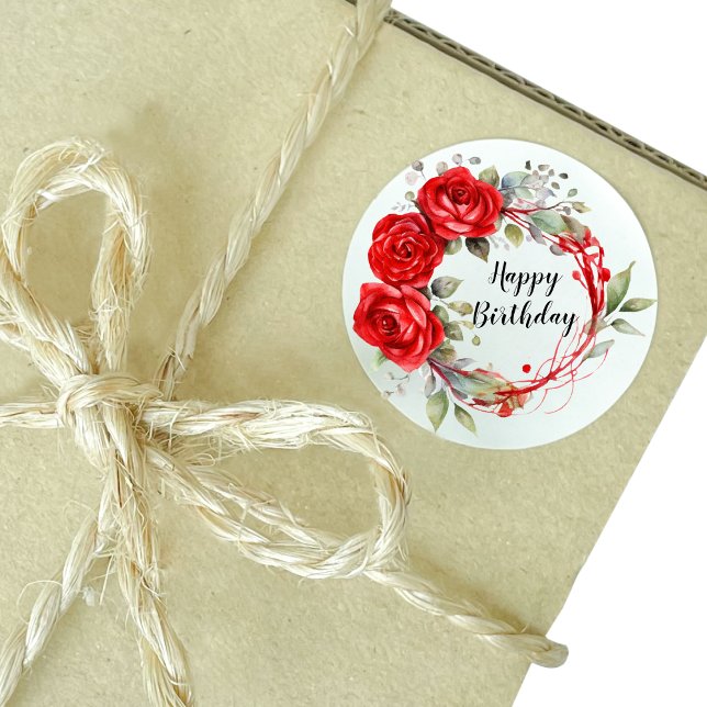 Joyeux Anniversaire Roses Rouges Autocollant Rond (Happy Birthday Red Roses Round Sticker)