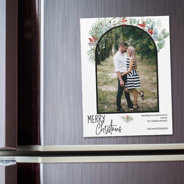 Joyeux Arc de Noël de verdure photo blanc (You will love these beautiful Christmas cards! They feature botanical watercolor pine and berries.)