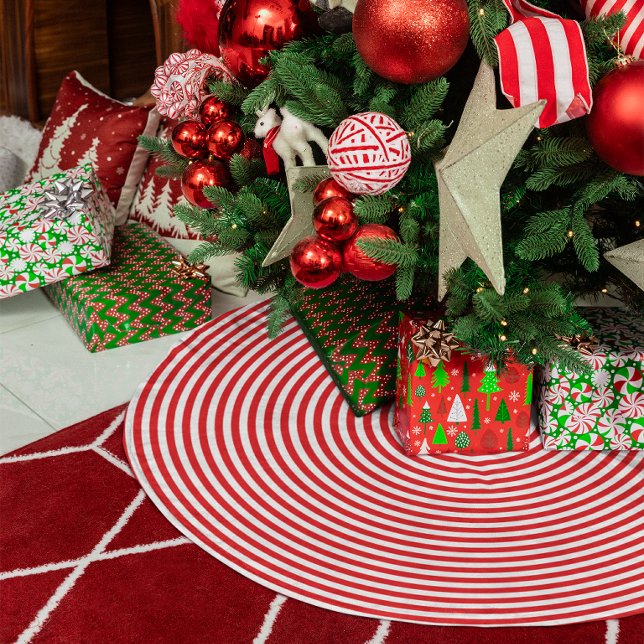 Jupon De Sapin En Molleton Cercles concentriques rouge vif et blanc (Bright Red and White Concentric Circles Fleece Tree Skirt)