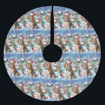 Jupon De Sapin En Polyester Brossé Beagle Chien Winter Wonderland Noël Joie<br><div class="desc">son design festif reflète l'esprit joyeux de la période des fêtes, avec un adorable petit portant un chapeau de Père Noël. Le chat est niché dans un pays des merveilles hivernales, avec un bonhomme de neige, un sapin de Noël décoré et des cadeaux joliment emballés. Les flocons de neige tombent...</div>