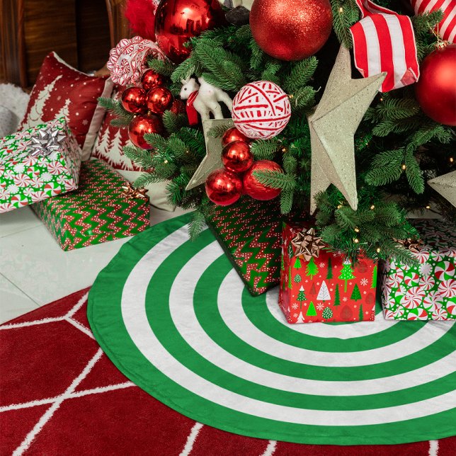 Jupon De Sapin En Polyester Brossé Cercles concentriques verts et blancs Kelly (Spearmint Candy Green and White Concentric Circles Brushed Polyester Christmas Tree Skirt)