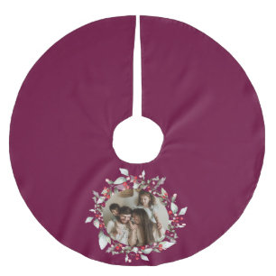Jupon De Sapin En Polyester Brossé Couronne de Noël aux baies photo rouge
