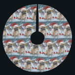 Jupon De Sapin En Polyester Brossé French Bulldog Winter Wonderland Christmas Joie<br><div class="desc">Ce design festif reflète l'esprit joyeux de la période des fêtes, avec un adorable petit portant un chapeau de Père Noël. Le chien est niché dans un pays des merveilles hivernales, avec un bonhomme de neige, un sapin de Noël décoré et des cadeaux joliment emballés. Les flocons de neige tombent...</div>