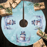 Jupon De Sapin En Polyester Brossé Noël de la forêt d'hiver | Sarcelle<br><div class="desc">Ajoutez une touche élégante à votre sapin de Noël en cette saison de fêtes avec une jupe Turquoise de Noël Snowman de la forêt d'hiver. La conception de la jupe d'arbre comprend un bonhomme de neige mignon dans un chapeau et foulard de charme debout dans une scène de forêt hivernale...</div>