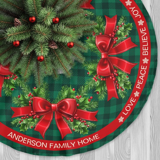 Jupon De Sapin En Polyester Brossé Ribbon vert holly Mots festifs Noël (Green Plaid Ribbon Holly Festive Words Christmas Brushed Polyester Tree Skirt)