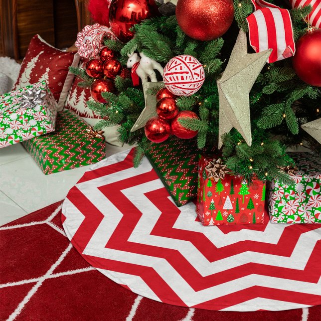 Jupon De Sapin En Polyester Brossé Rouge festif et chevron blanc (Festive Red and White Chevron Brushed Polyester Tree Skirt)