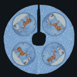 Jupon De Sapin Imitation Lin Deer & Snowman Christmas Snowflakes<br><div class="desc">Une rondelle blanche grignote le nez de la carotte d'un bonhomme de neige de Noël alors qu'un mignon petit lapin de lapin supplie le cerf de partager un morceau. Mais ça appartient vraiment au bonhomme de neige, n'est-ce pas ? OEuvre d'art réaliste créée à partir d'une peinture à l'huile originale...</div>