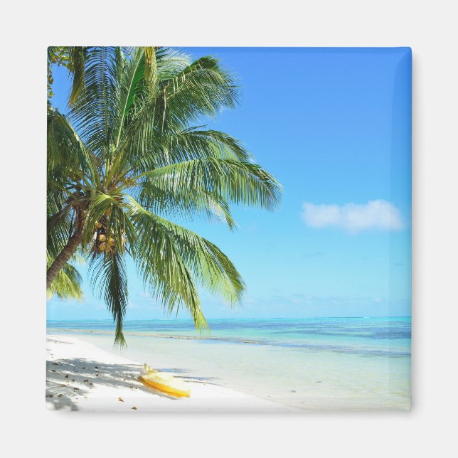 Kayak jaune sur un aimant de plage de sable blanc (Devant)