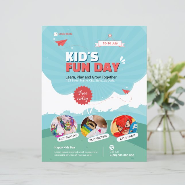 Kid's Funday Flyer template (Debout devant)