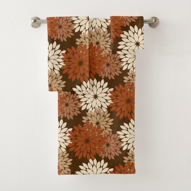 Kimono floral moderne imprimé, Brown foncé et bron (En situation)