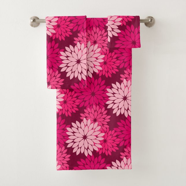 Kimono floral moderne Imprimer, Coral rose et Bour (En situation)