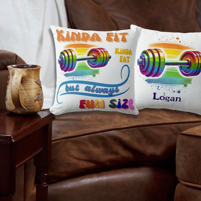 Kinda Fit Funny Fitness Rainbow Lancer Oreiller (Funny Fitness Gym Throw Pillow with Rainbow Barbell, Customize with Name or Message on Back)