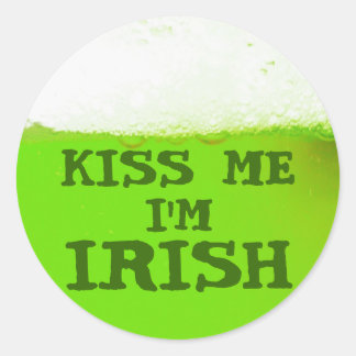 Kiss Me Je suis Irish Green Beer Sticker