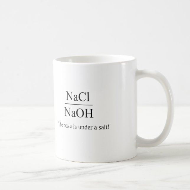 La base est sous un sel - tasse de chimie (Droite)