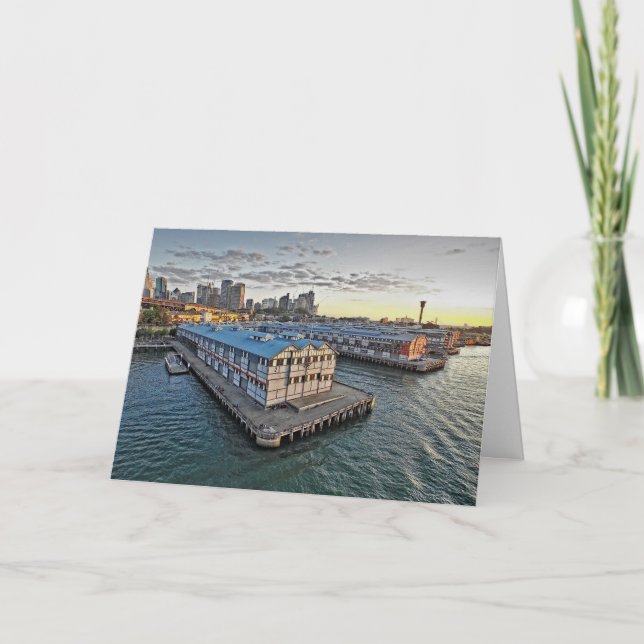 La carte de voeux australienne de ville de pilier (Devant)