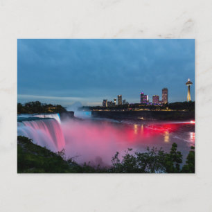 La carte postale du Niagara entre le Canada et les