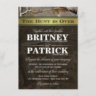 La chasse aux invitations à se marier en camo