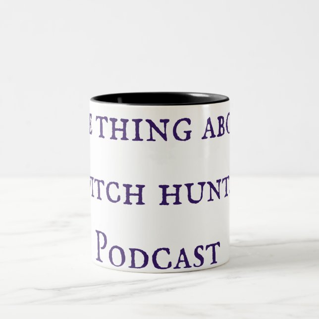 La Chasse Aux Sorcières Podcast Mug (Centre)