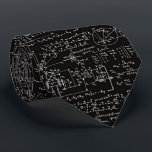 La cravate noire de maths des hommes Geeky de<br><div class="desc">Habillement de cravate de cravate de cadeau de cadeau/geek de cadeau de mathématiques/maths/professeur de maths/étudiant de maths/habillement des hommes de couleur</div>