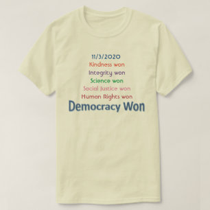 La démocratie remporte le t-shirt