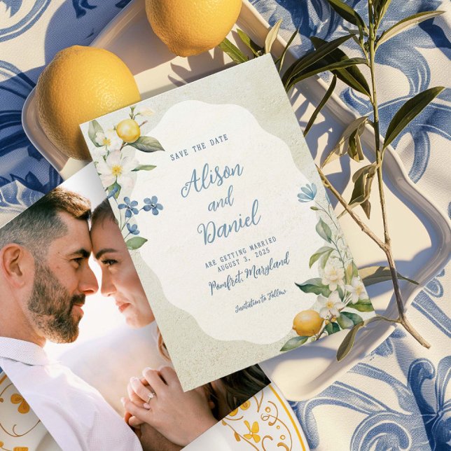 La Dolce Vita Lemon Floral Enregistrer La Carte Da (Announce your wedding in style with this La Dolce Vita Lemon Floral Save the Date Card. )