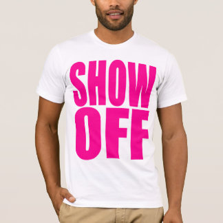 La forme physique impétueuse montrent le T-shirt