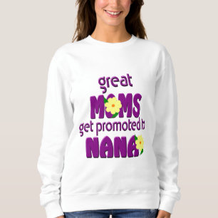 La grande maman obtiennent le sweatshirt de base