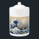 La Grande Vague au large de Kanagawa Hokusai<br><div class="desc">La Grande Vague au large de Kanagawa par Hokusai. Beau chef-d'oeuvre d'une Grande Vague,  l'une des peintures les plus célèbres de l'art fin de tous les temps. Disponible sur de nombreuses idées cadeaux de haute qualité et des vêtements artistiques.</div>