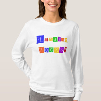 La lecture bascule des T-shirts et des cadeaux