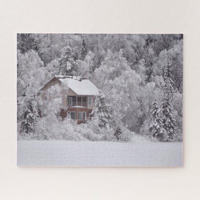 La neige de cabine d'hiver a couvert le puzzle de (Horizontal)