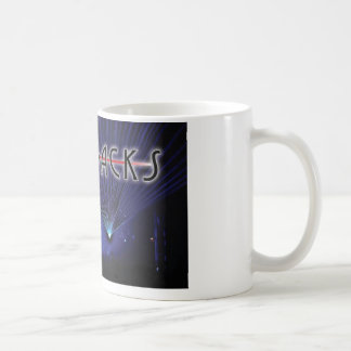 La nouvelle tasse de café de retours en arrière