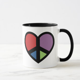 La paix signent dedans une tasse de coeur