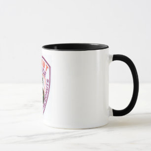 La police de beignet raccorde la tasse de café