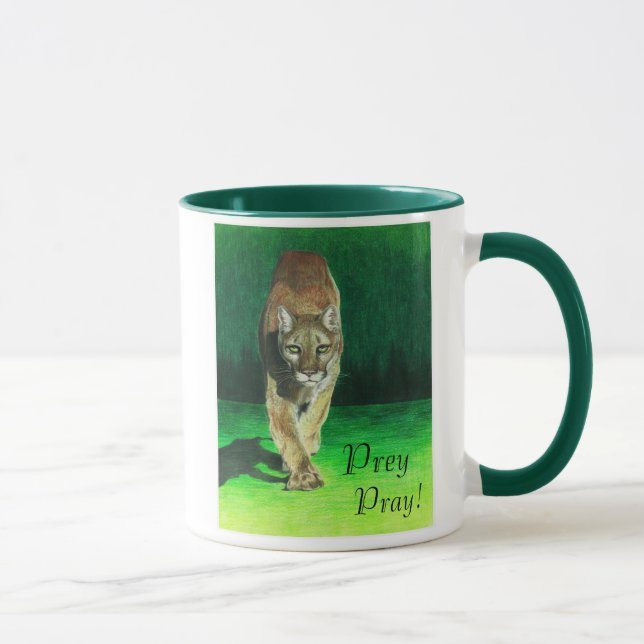 La proie prient la tasse de puma (Droite)
