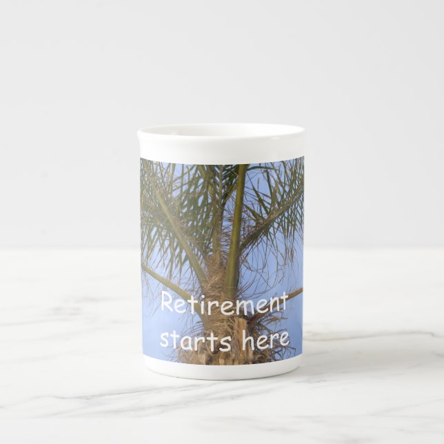 La Retraite Commence Ici Palm Tree Bone China Mug (Devant)