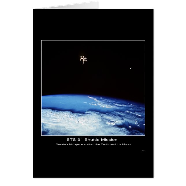 La Station spatiale russe Mir, la Terre et la Lune (Devant)