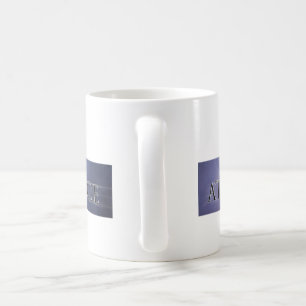 La tasse athée de fonctionnaire d'expérience