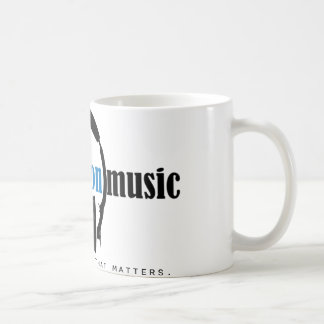 La tasse classique montre BEM "musique qui les
