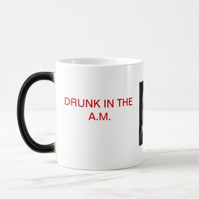 La tasse de café n'abandonnent jamais (Gauche)